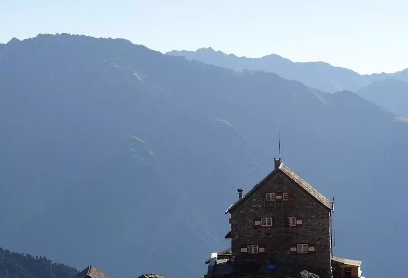 ペンション Gasthof Stuibenfall