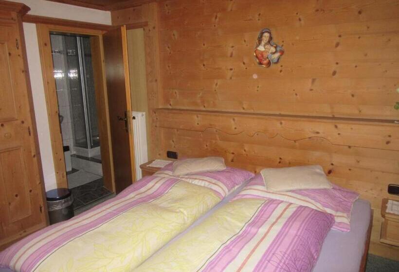 פנסיון Gasthof Waldrast