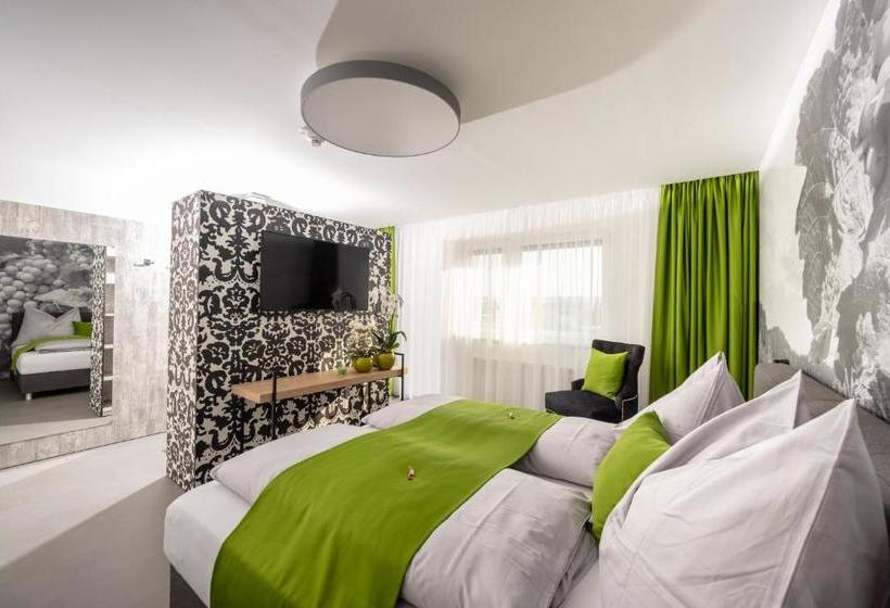 פנסיון Greenrooms