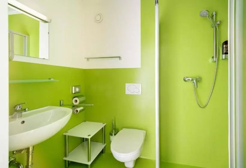 ペンション Greenrooms