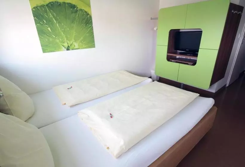 ペンション Greenrooms