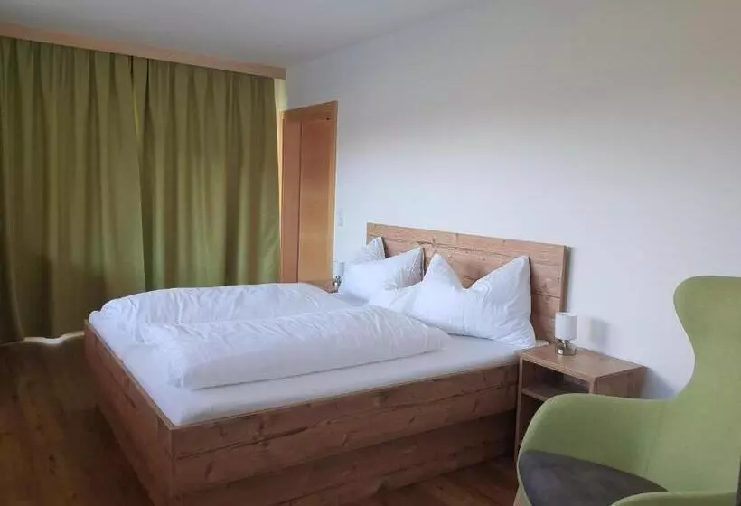 ホテル Garni Schieferle