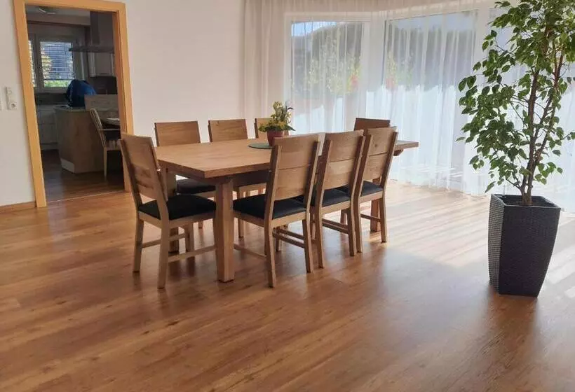 ホテル Garni Schieferle