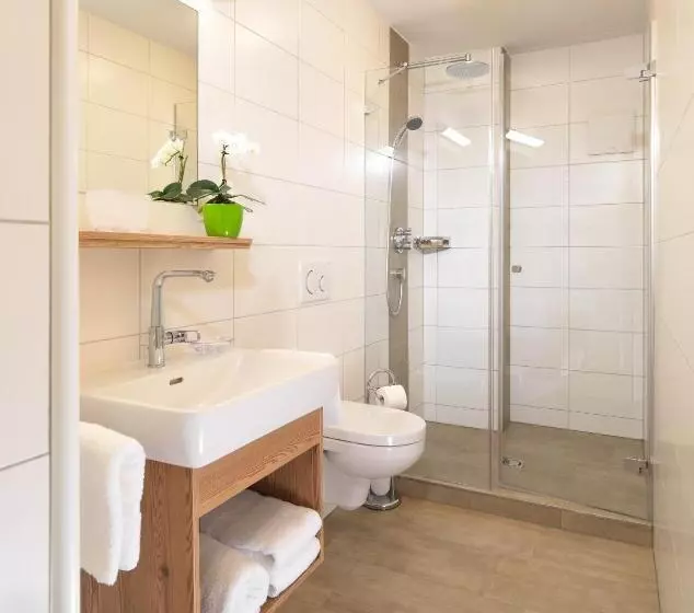 ホテル Garni Schieferle