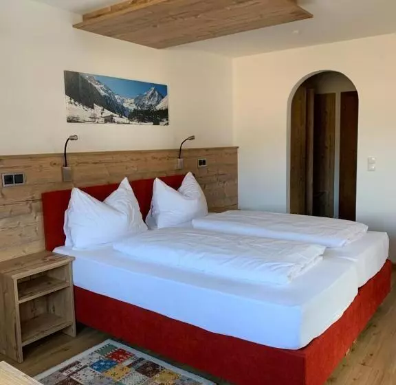 ホテル Garni Schieferle