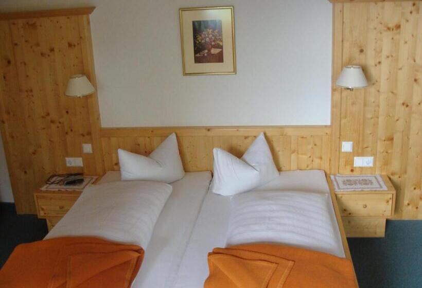 בית מלון כפרי Garni Schieferle