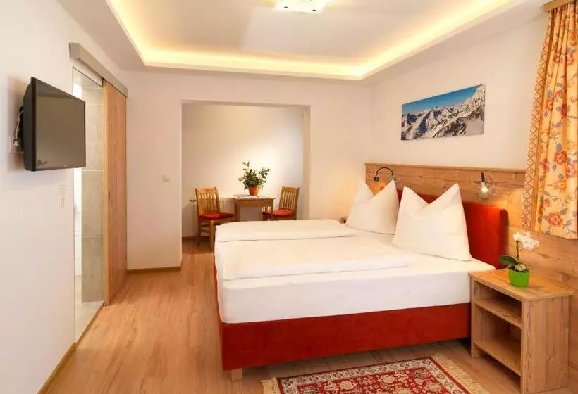 ホテル Garni Schieferle