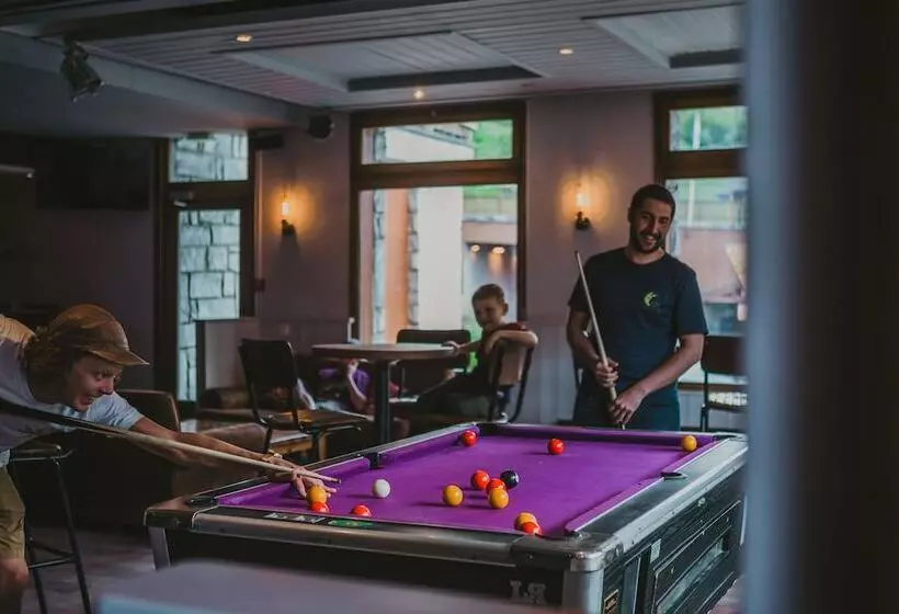 ホテル Hôtel Les Grangettes