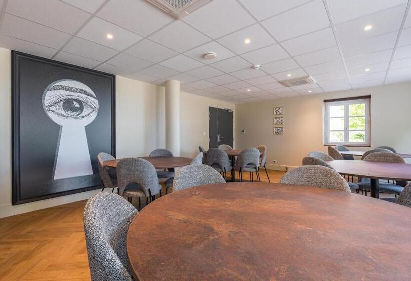 Hotel Ibis Styles Dijon Sud Domaine De Beauregard 21600 Longvic