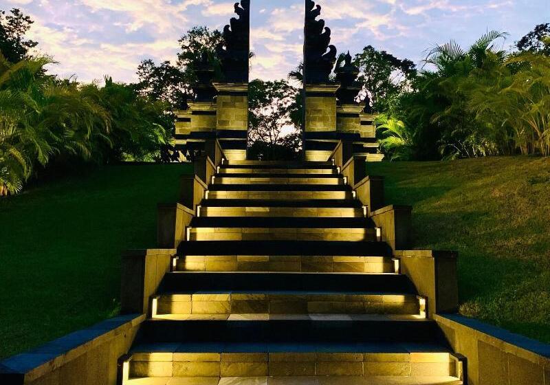 هتل La Coralina Island House