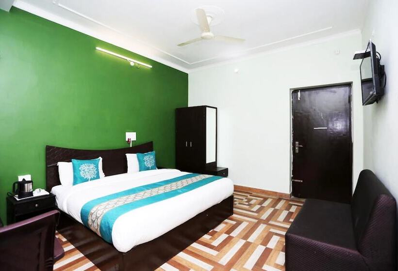 هتل Goroomgo Sweet Sunset Resort Nainital