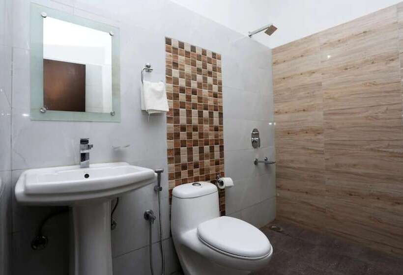 هتل Goroomgo Sweet Sunset Resort Nainital