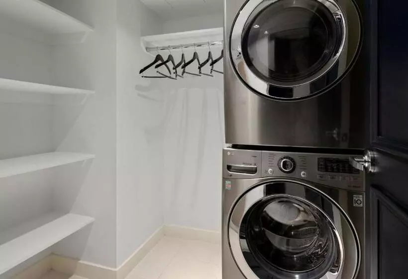 Hotelli Bungalows At The Boca Raton