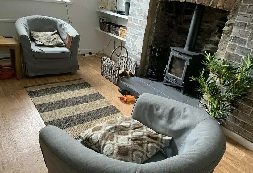 Miners Cottage Wales Sleep 8 Log Burner Pool Table