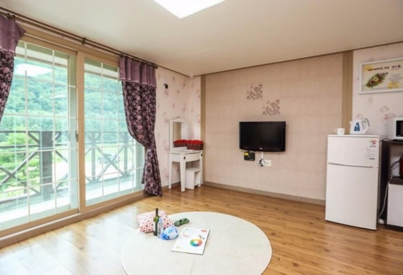 Pyeongchang Heungjeong Sketch Pension