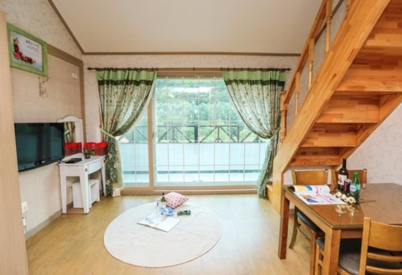 Pyeongchang Heungjeong Sketch Pension