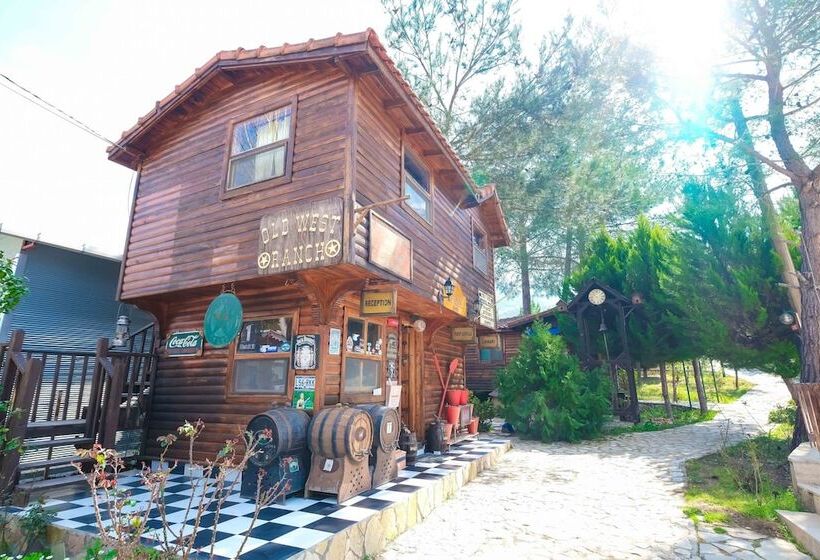 هتل Fifties Corner