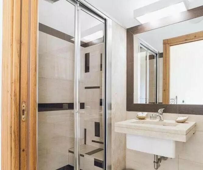 تختخواب و صبحانه Leano Agriresort   Superior Double Room