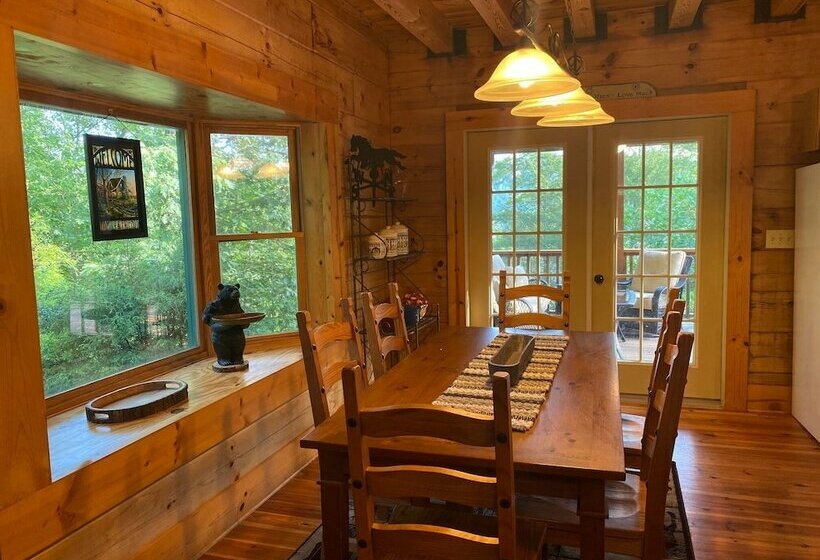 Mountain Vista  Mountain Cabin, Great Decks, Pool Table, Ping Pong Table, & Foosball By Redawning