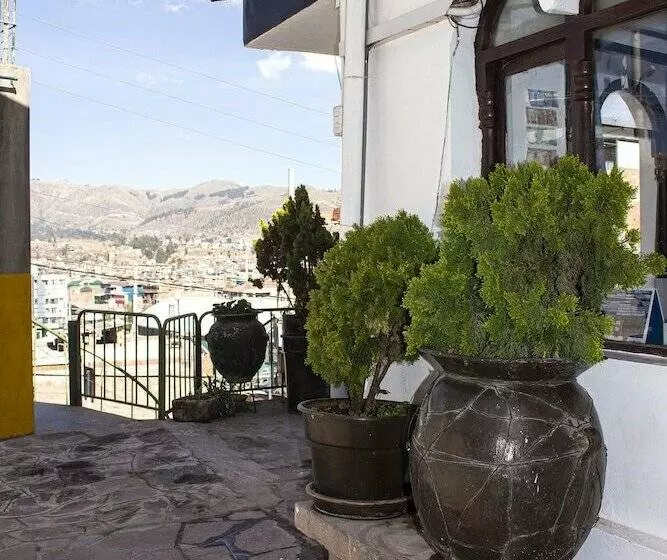 ホテル Camino Real