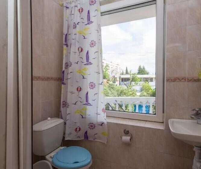 בית מלון כפרי Milana