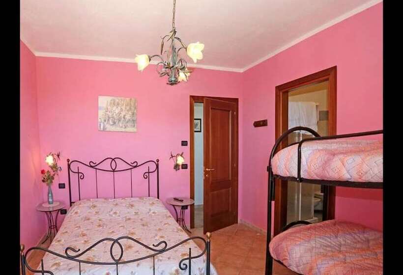 Room In B&b   Agriturismo Al Brich Triple Room