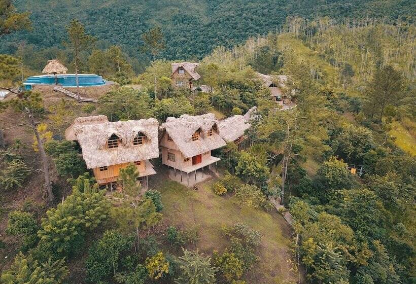 Vista Verde Lodge Hostel