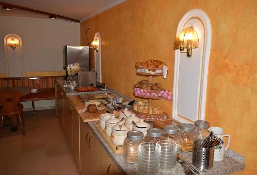 צימר Pension Haus Claudia