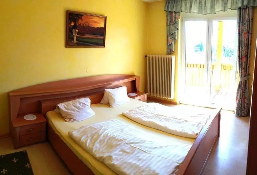 צימר Pension Haus Claudia