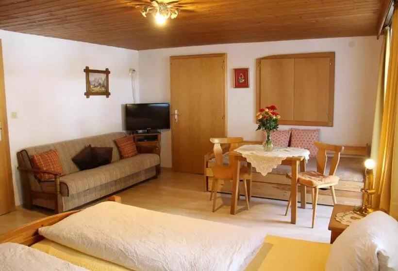 ベッドアンドブレックファースト Lechnerhof Hotel Garni