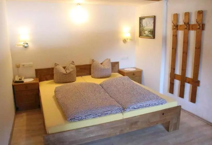 ベッドアンドブレックファースト Lechnerhof Hotel Garni