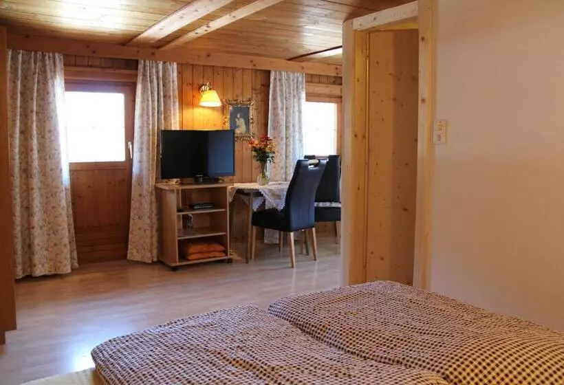 ベッドアンドブレックファースト Lechnerhof Hotel Garni