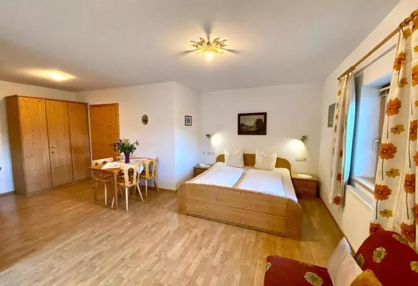 ベッドアンドブレックファースト Lechnerhof Hotel Garni