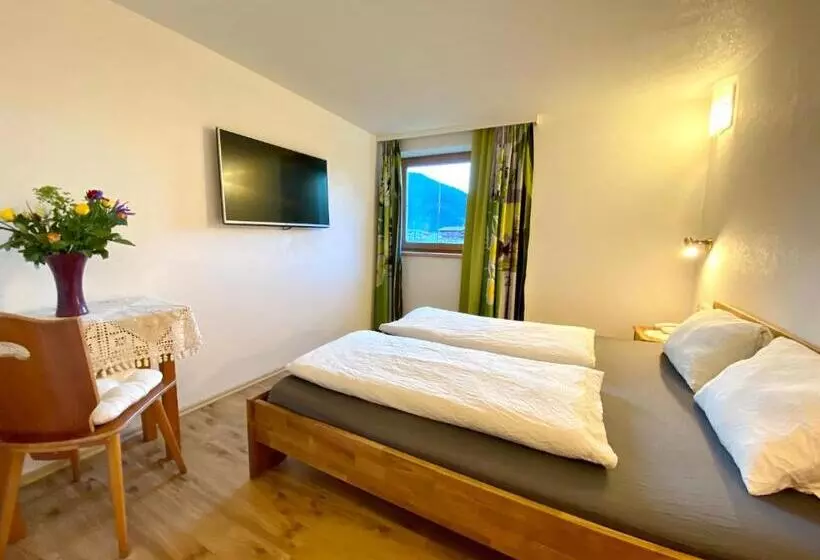 ベッドアンドブレックファースト Lechnerhof Hotel Garni