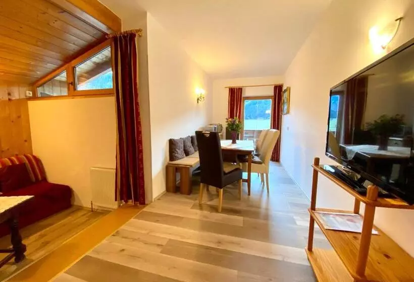 ベッドアンドブレックファースト Lechnerhof Hotel Garni