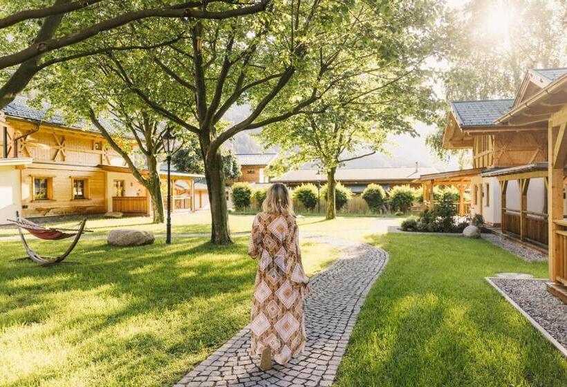 Feelfree Nature Resort