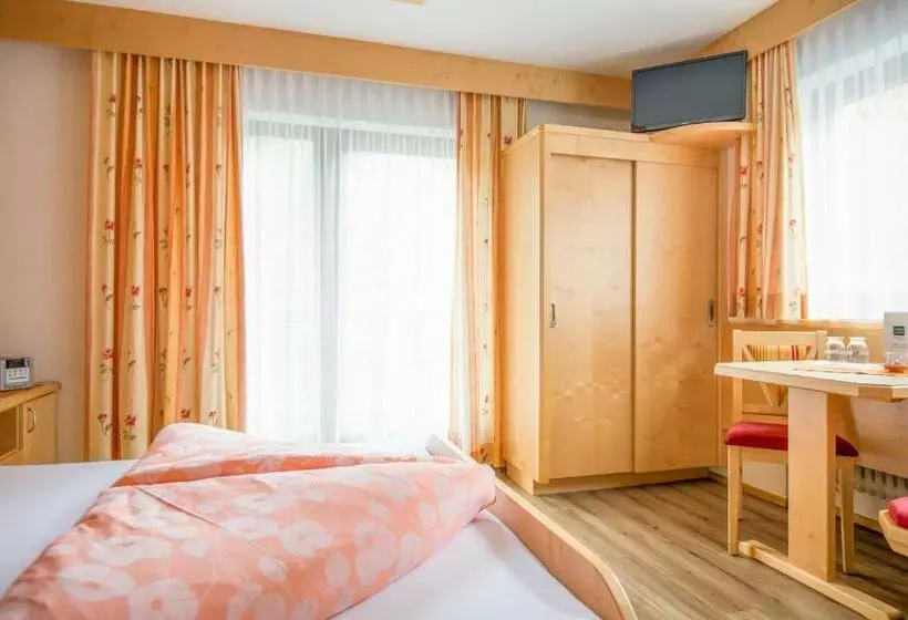 ホテル Ferienheim Leopoldine