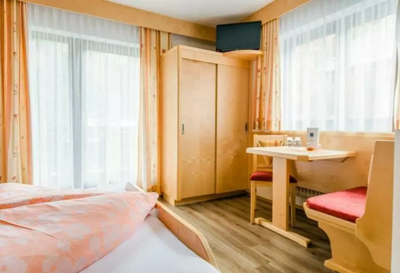 ホテル Ferienheim Leopoldine