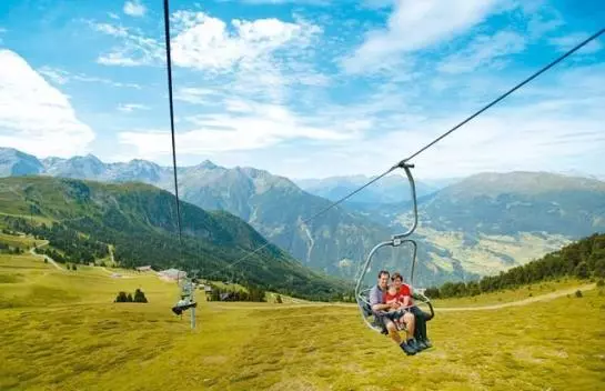 ホテル Ferienwohnungen Schöpf