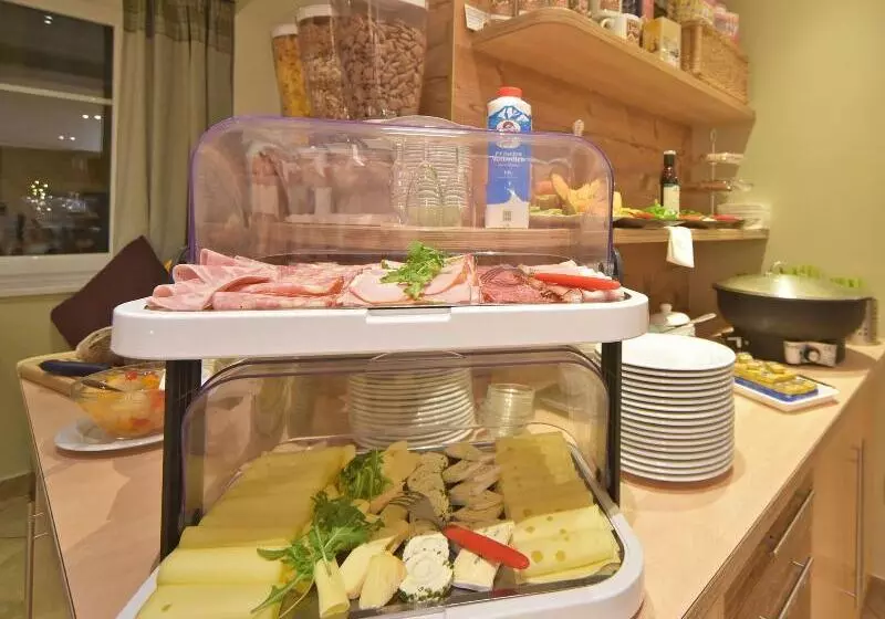 호텔 Pension Linder