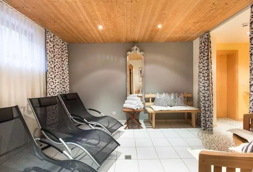 Отель Rosa Canina Superior