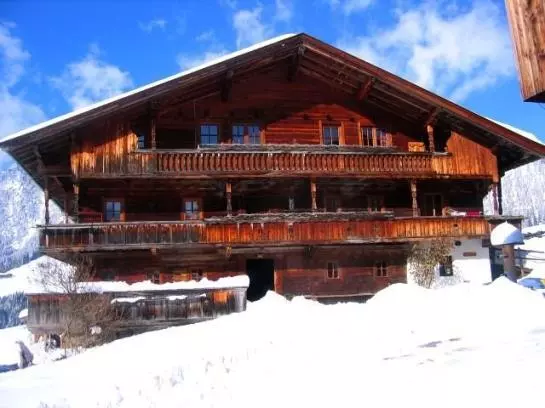 ペンション Alpengasthof Rossmoos