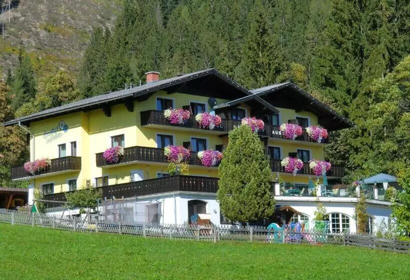 ホテル Sporthof Austria