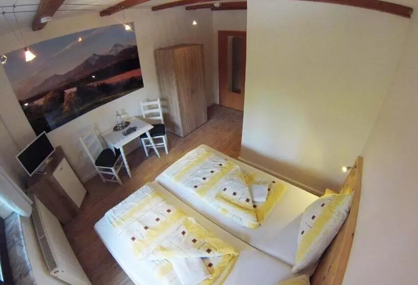 펜션 Karawanken Lodge