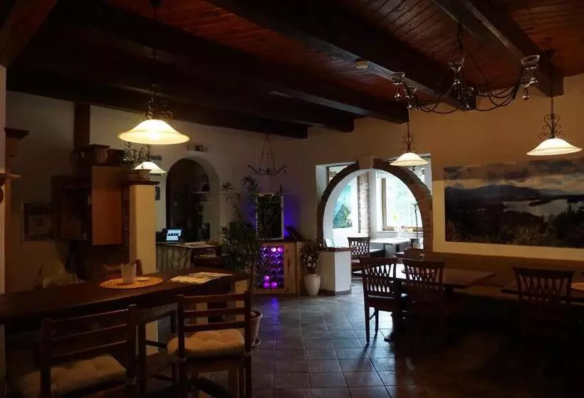 펜션 Karawanken Lodge