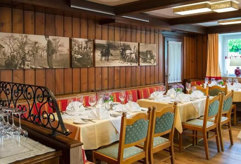 ペンション Landgasthof Altwirt