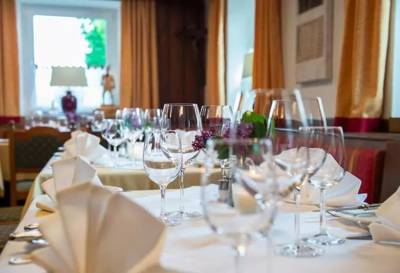 ペンション Landgasthof Altwirt