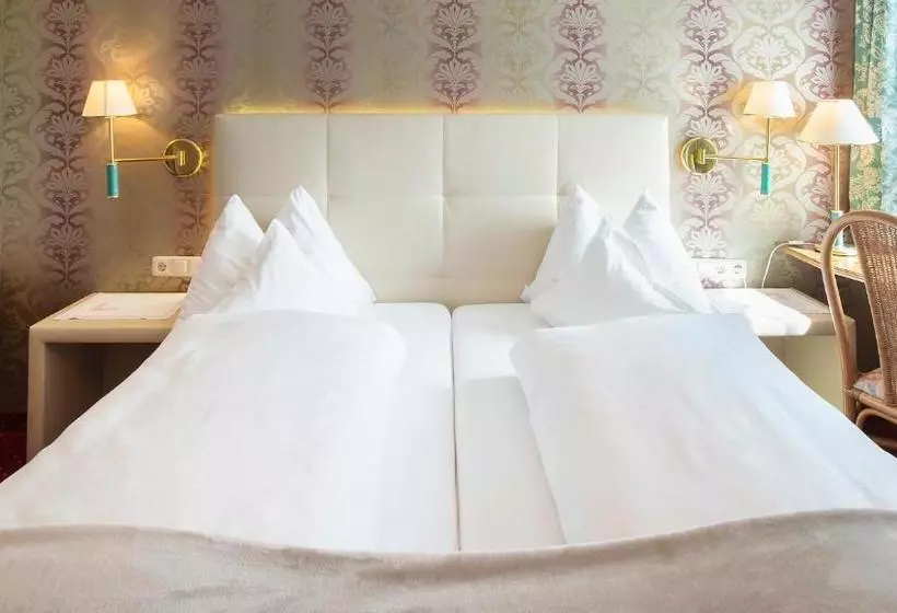 ペンション Landgasthof Altwirt