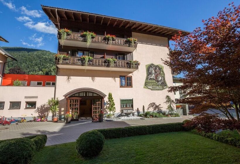 Zur Post & Appartementhaus Kern