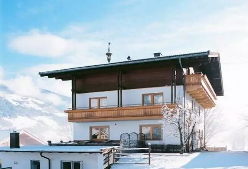 민박 Pension Kristall